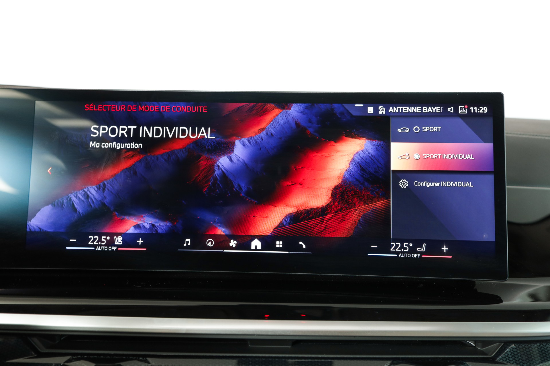 BMW X7 xDrive 48V 40d • Aventurinrot III • Individual Merino Elfenbeinweiss • Véhicule suisse-image-31