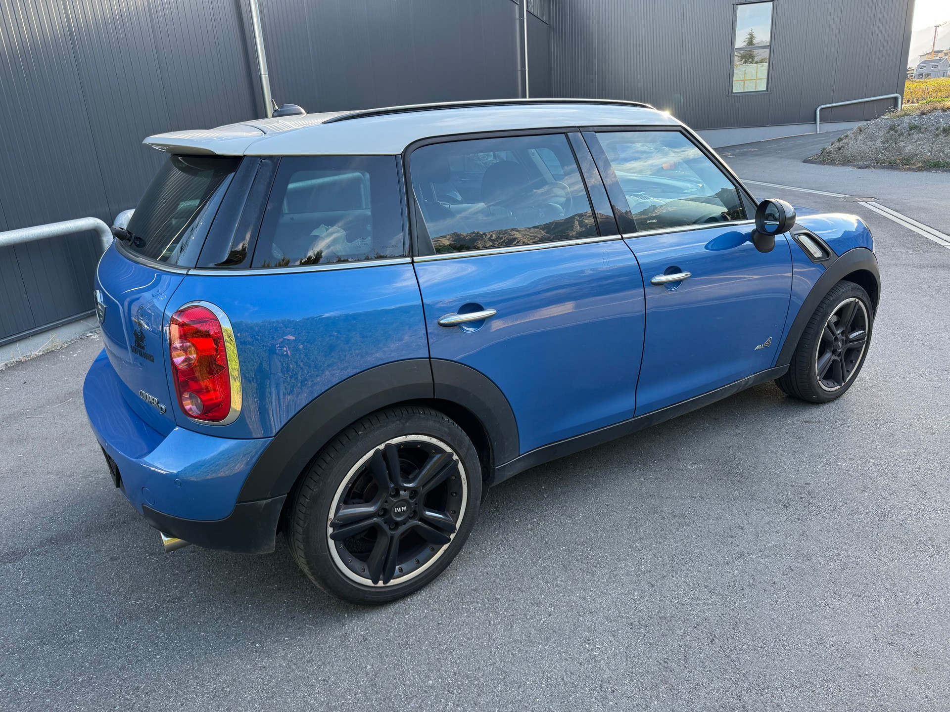 MINI Countryman Cooper D ALL4 Snowhill-image-4