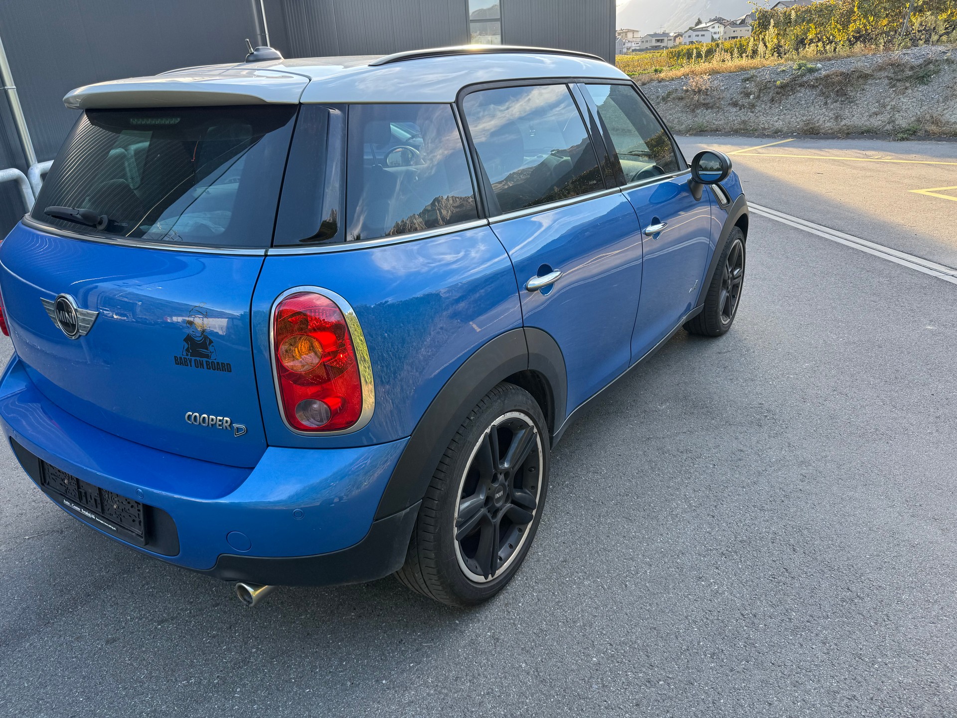MINI Countryman Cooper D ALL4 Snowhill-image-5