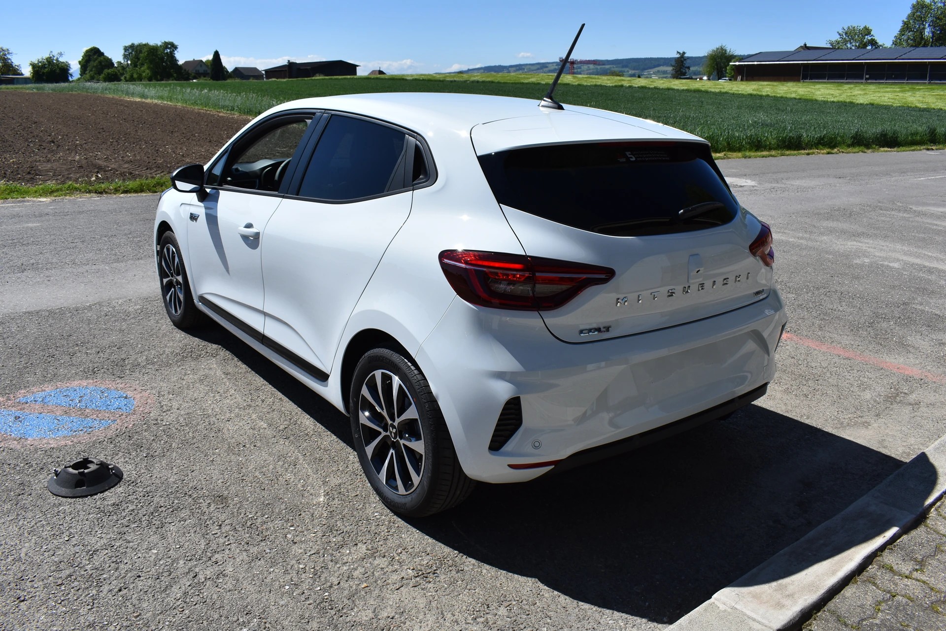 MITSUBISHI COLT 1.6 HEV Intense-image-6