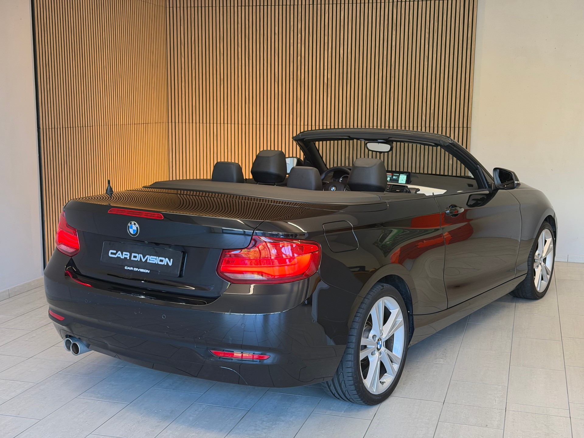 BMW 220i Steptronic-image-7