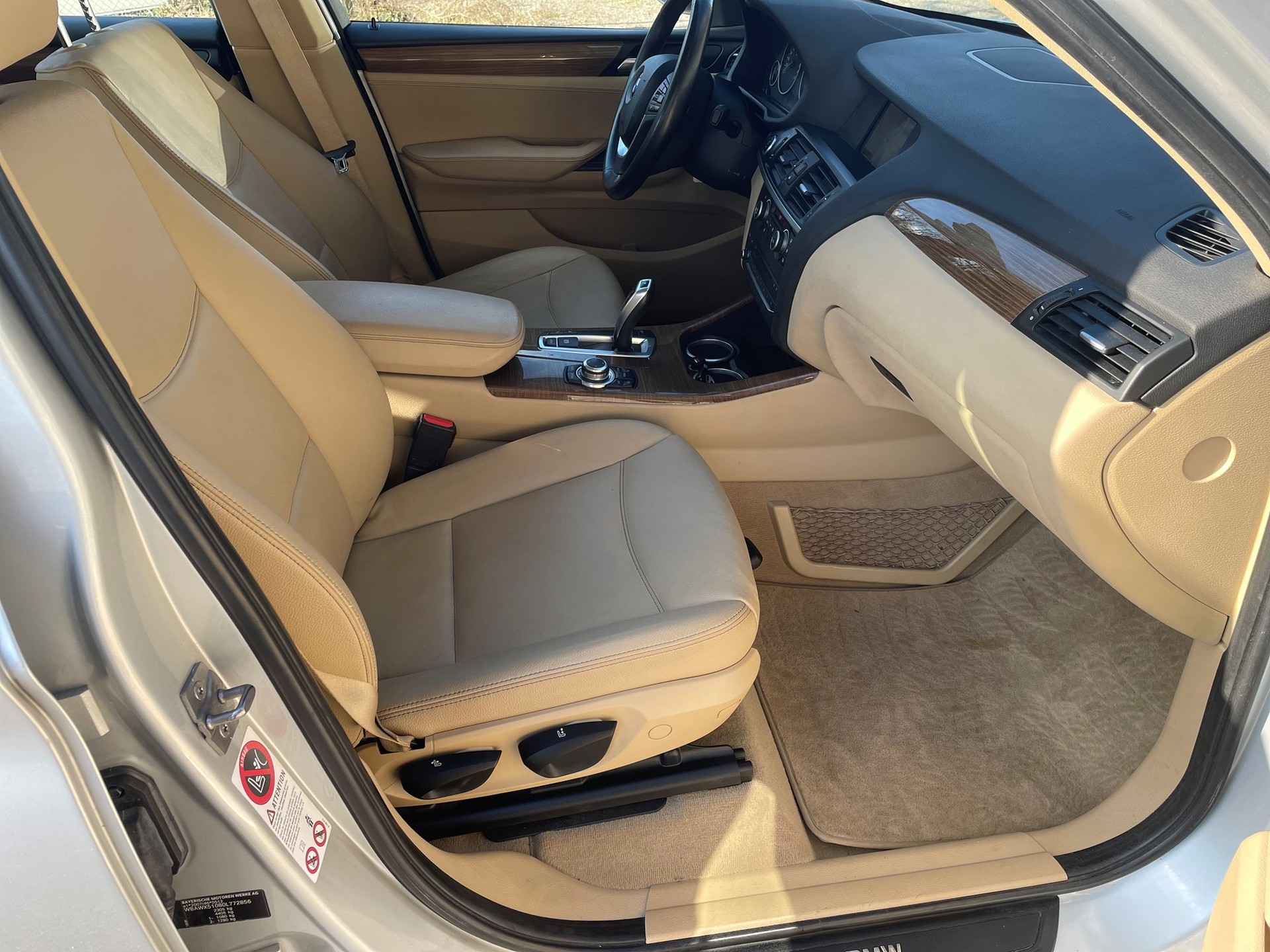 BMW X3 xDrive 28i Steptronic-image-5