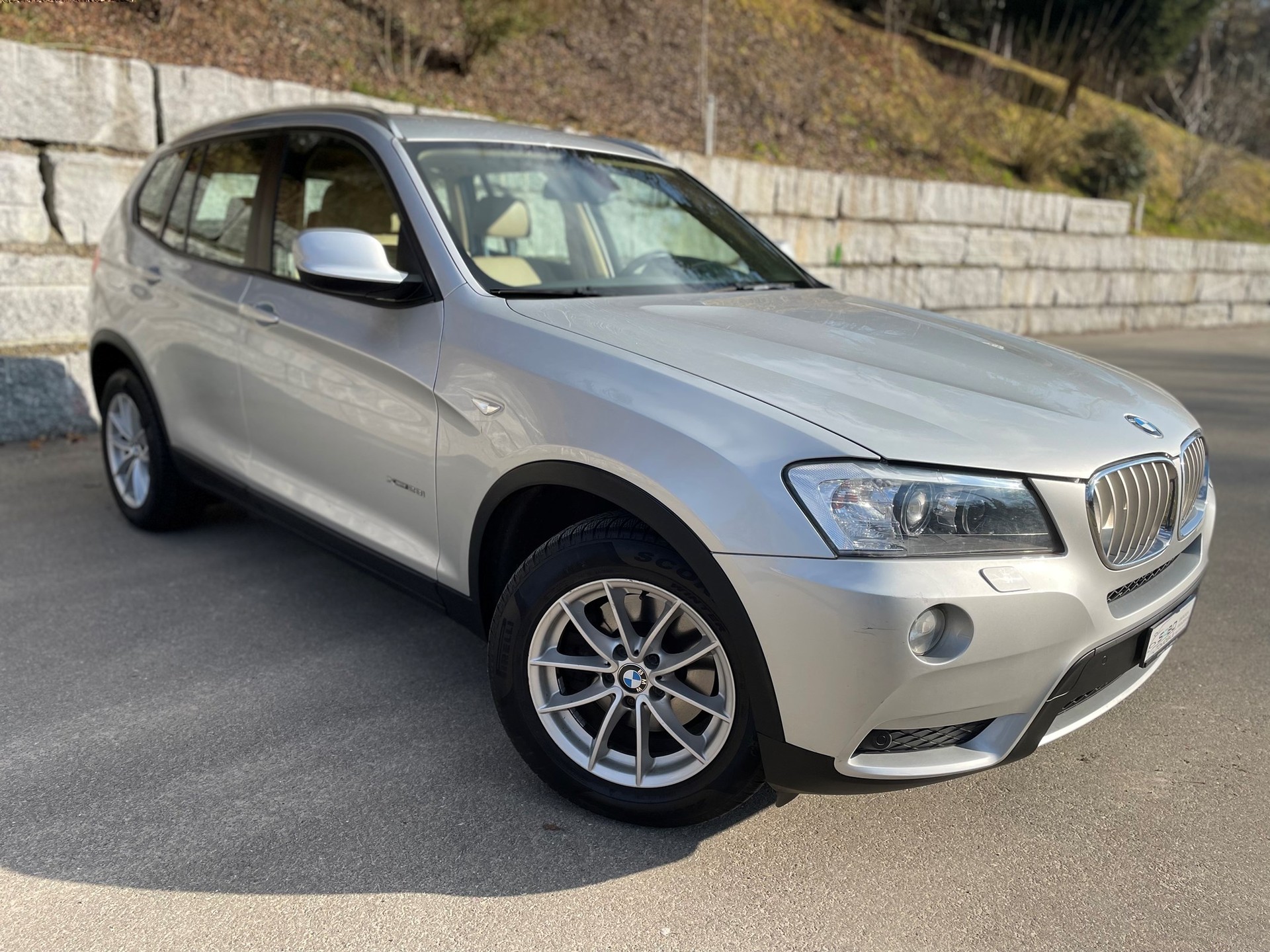 BMW X3 xDrive 28i Steptronic-image-1