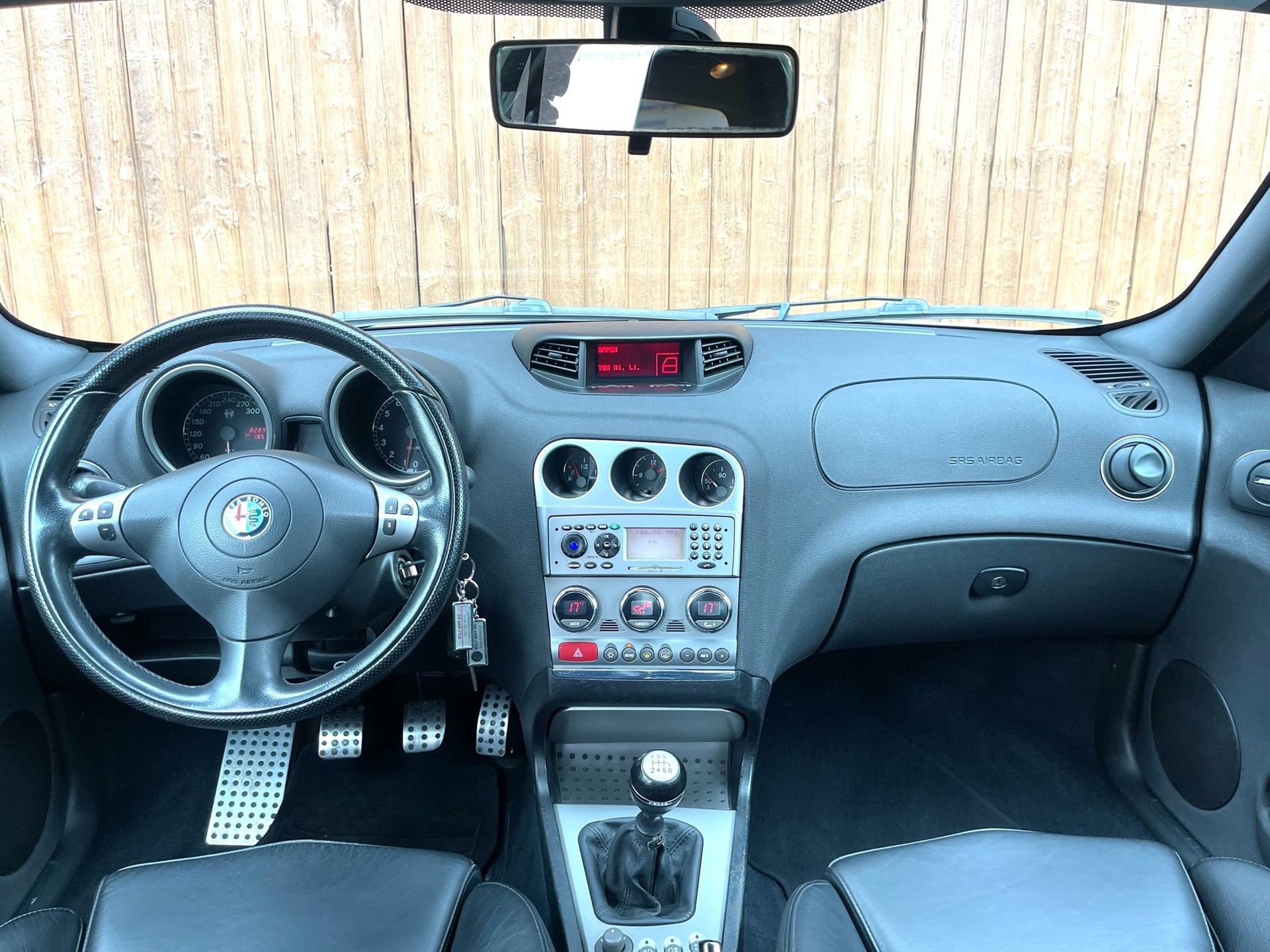 ALFA ROMEO 156 3.2 V6 GTA-image-13
