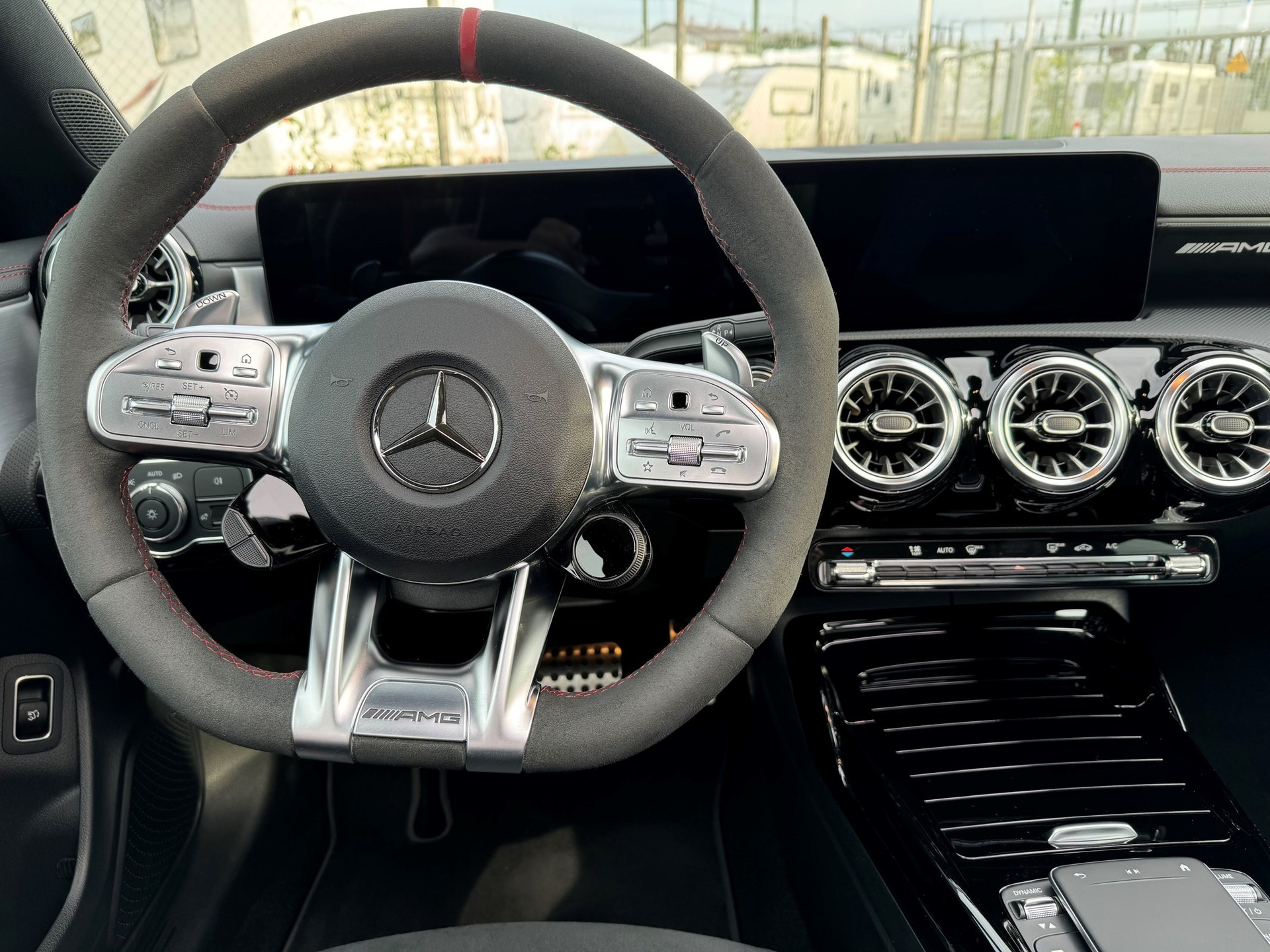 MERCEDES-BENZ CLA 35 AMG 4Matic 7G-DCT-image-8