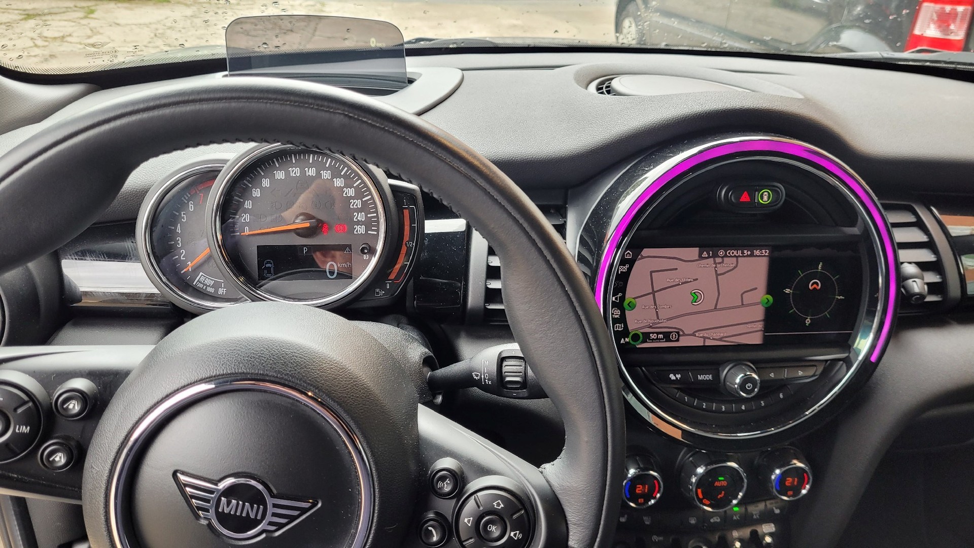 MINI Mini Cooper Steptronic DKG-image-10