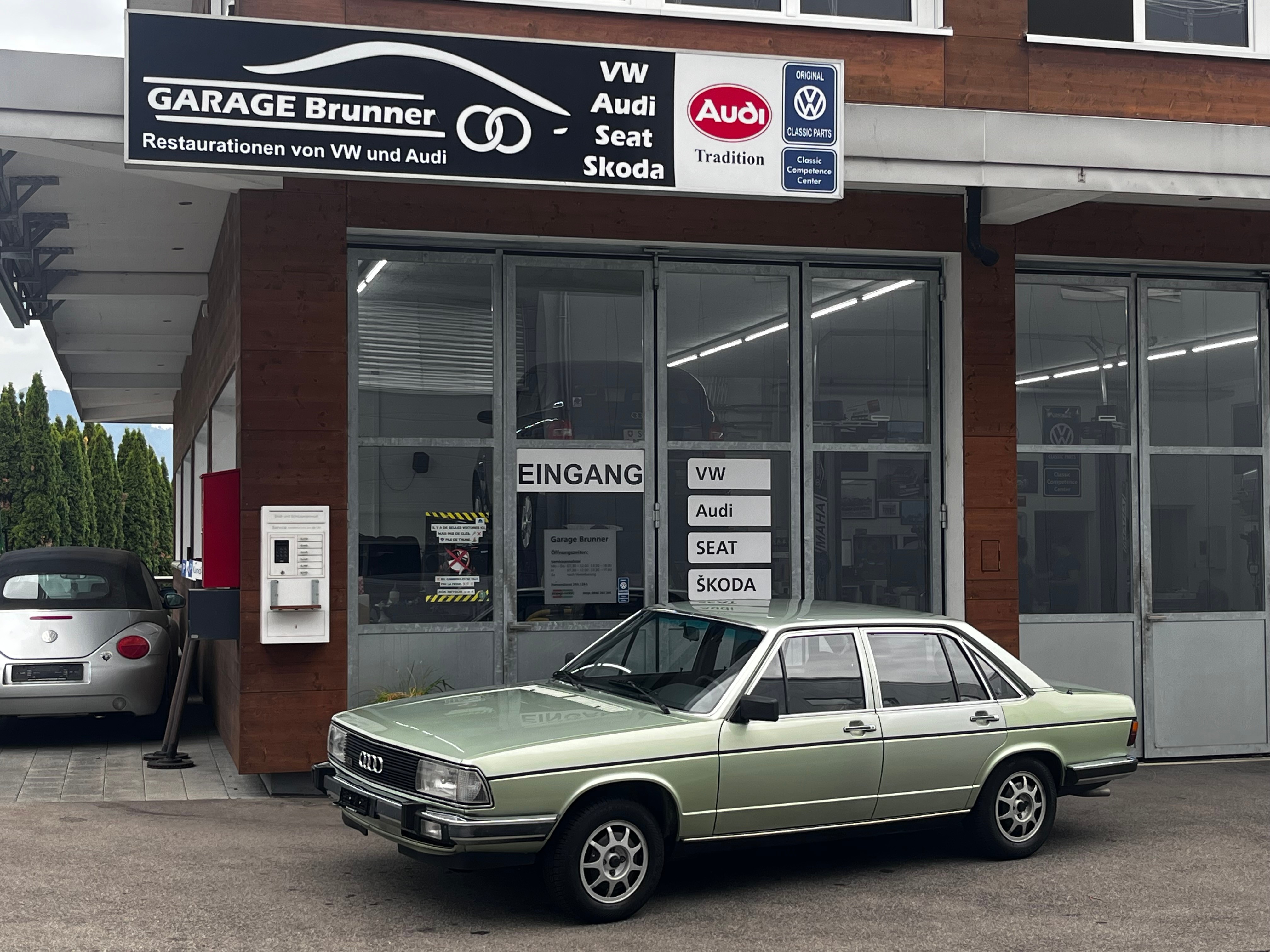 Car photo