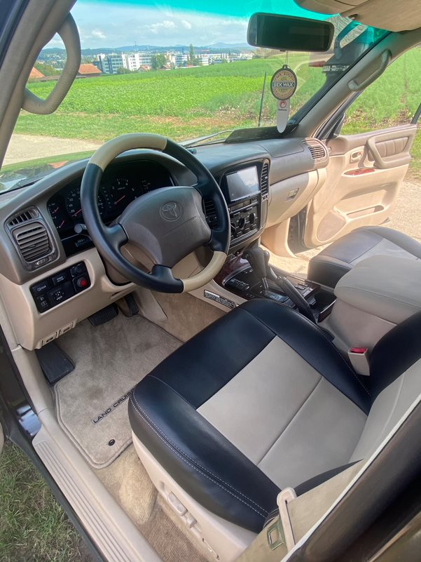 TOYOTA Land Cruiser 500 4.2 TD-image-3