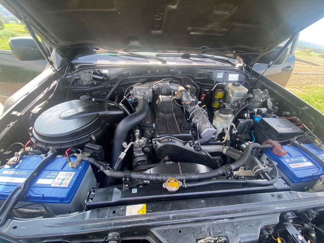 TOYOTA Land Cruiser 500 4.2 TD-image-10
