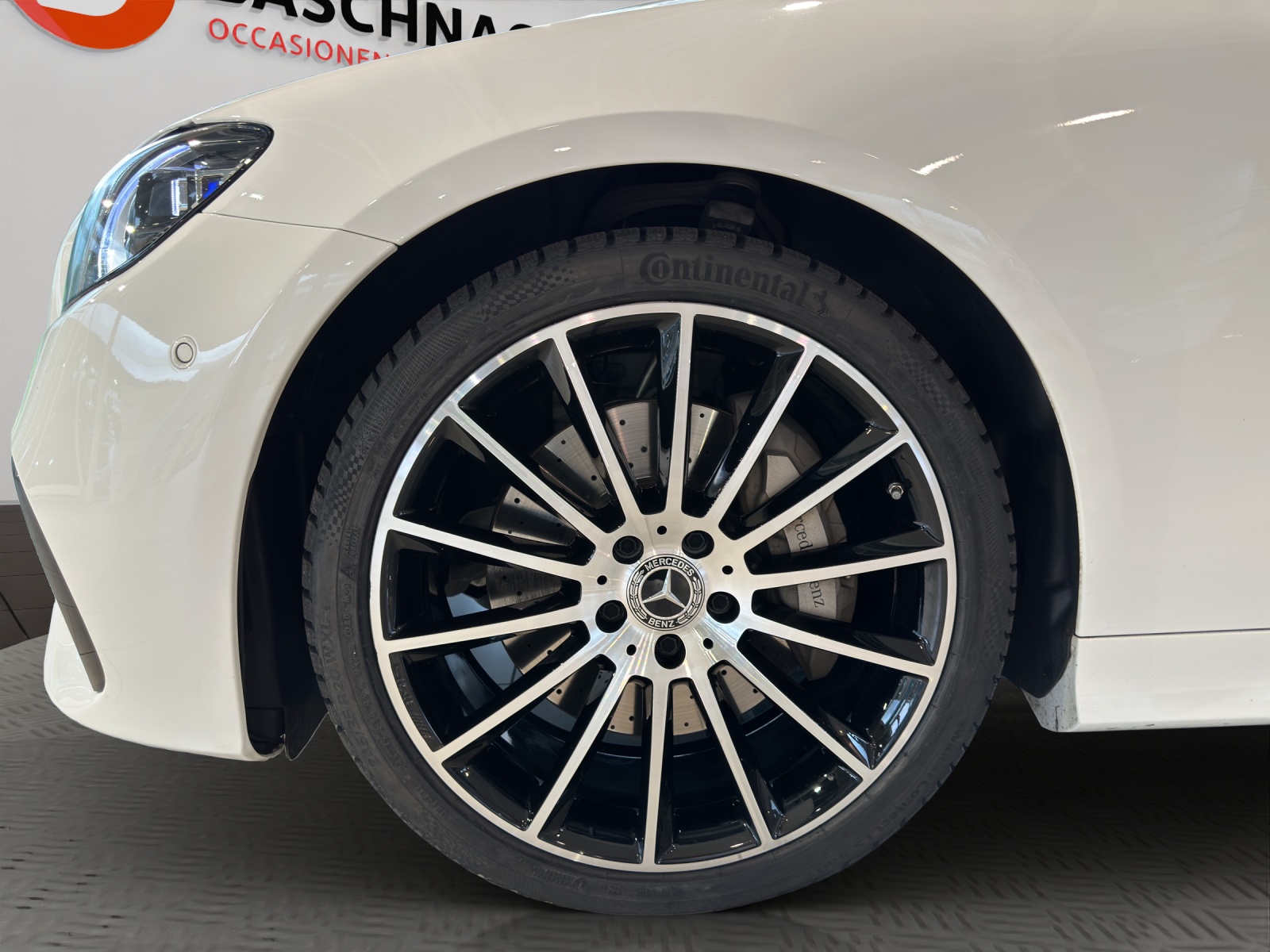 MERCEDES-BENZ E 450 Cabriolet 4Matic AMG Line 9G-Tronic-image-6