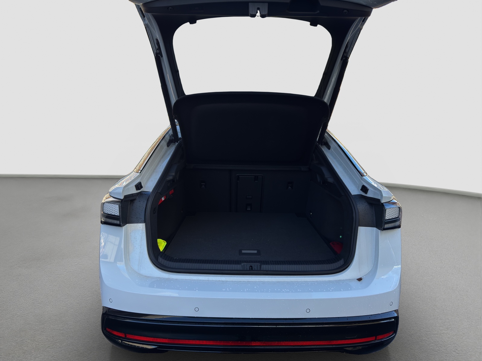 VW ID.7 Pro 77 kWh Pro-image-8