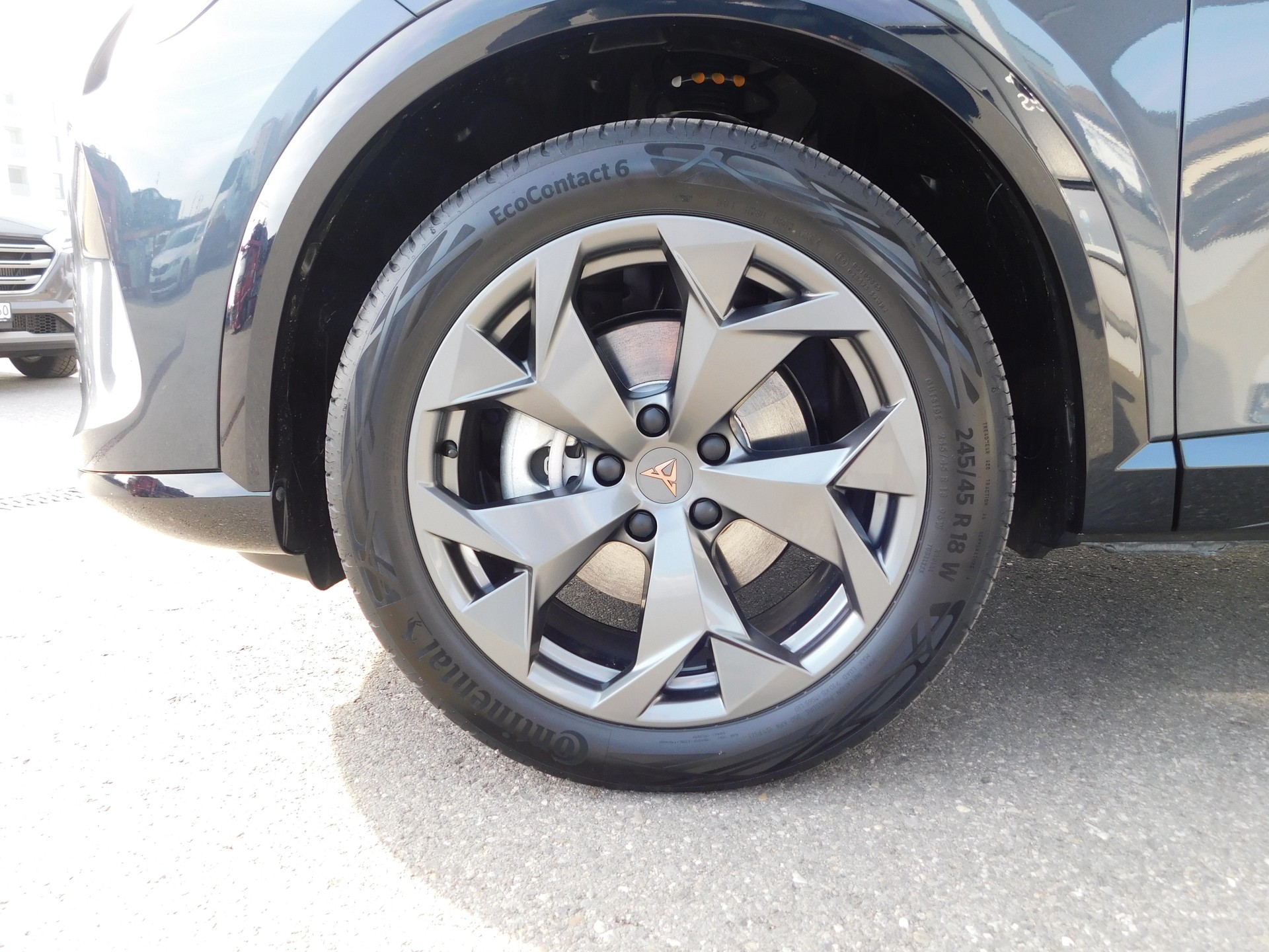 CUPRA Formentor 1.5 eTSI DSG-image-6
