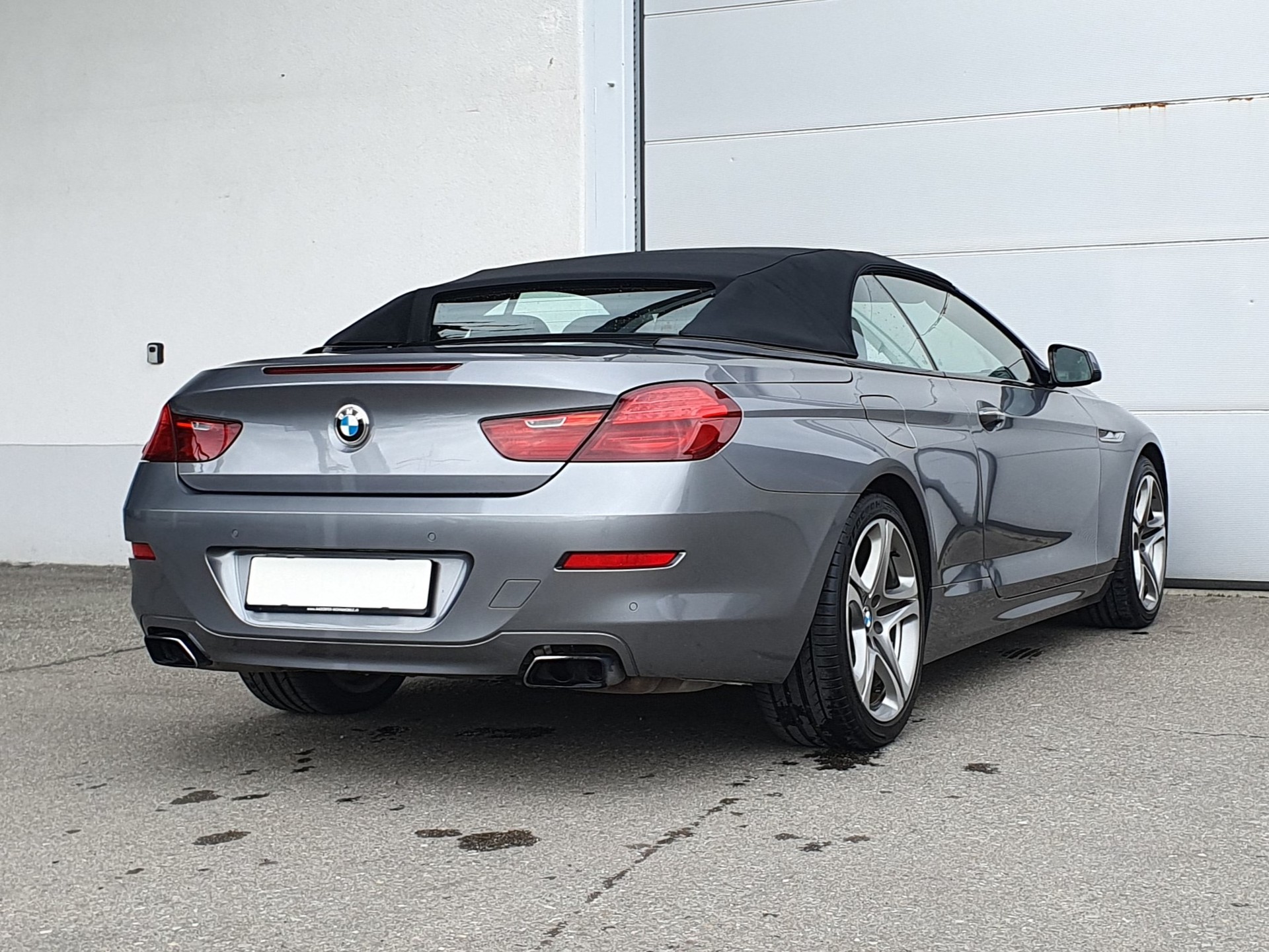 BMW 650i Cabrio-image-3