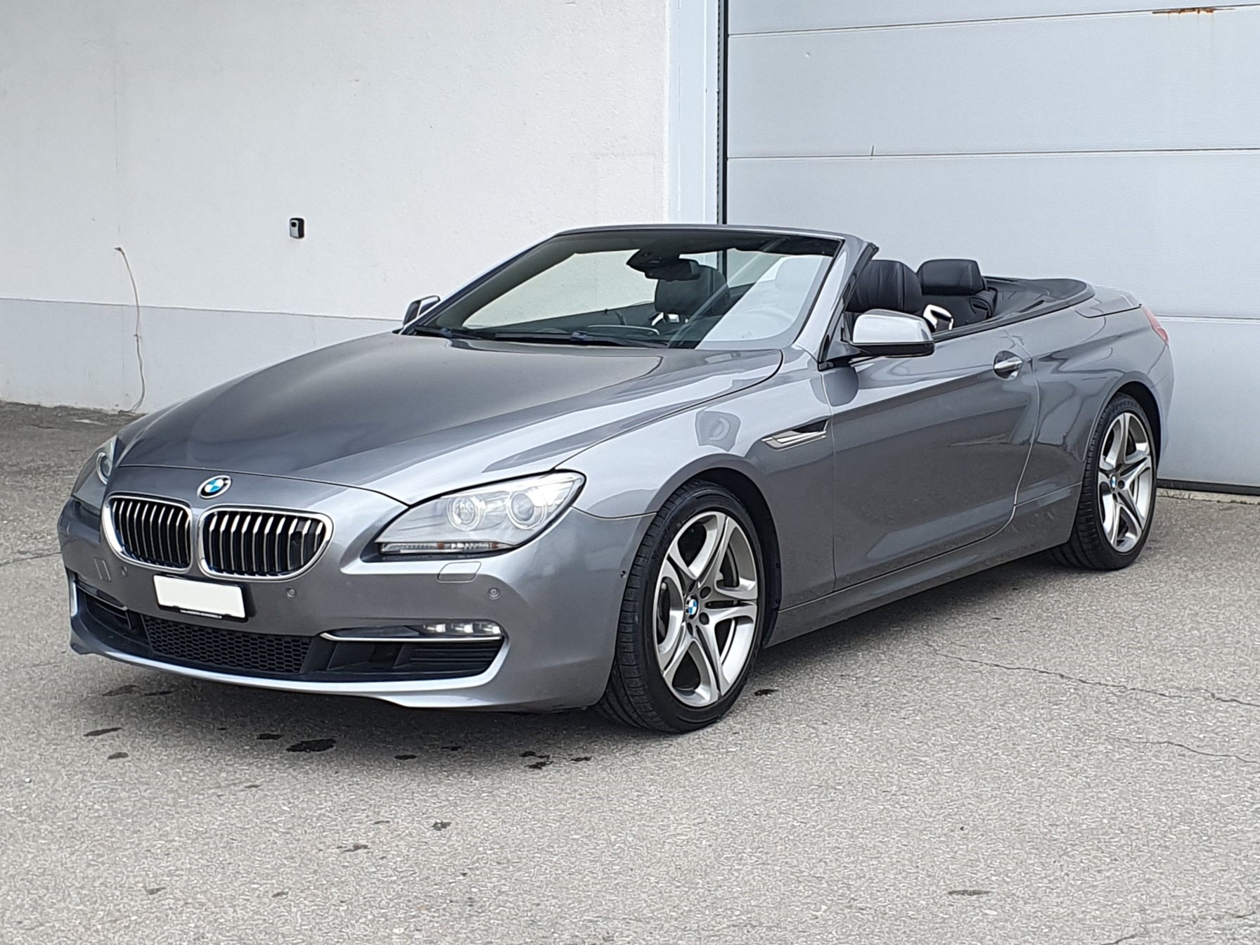 BMW 650i Cabrio-image-0