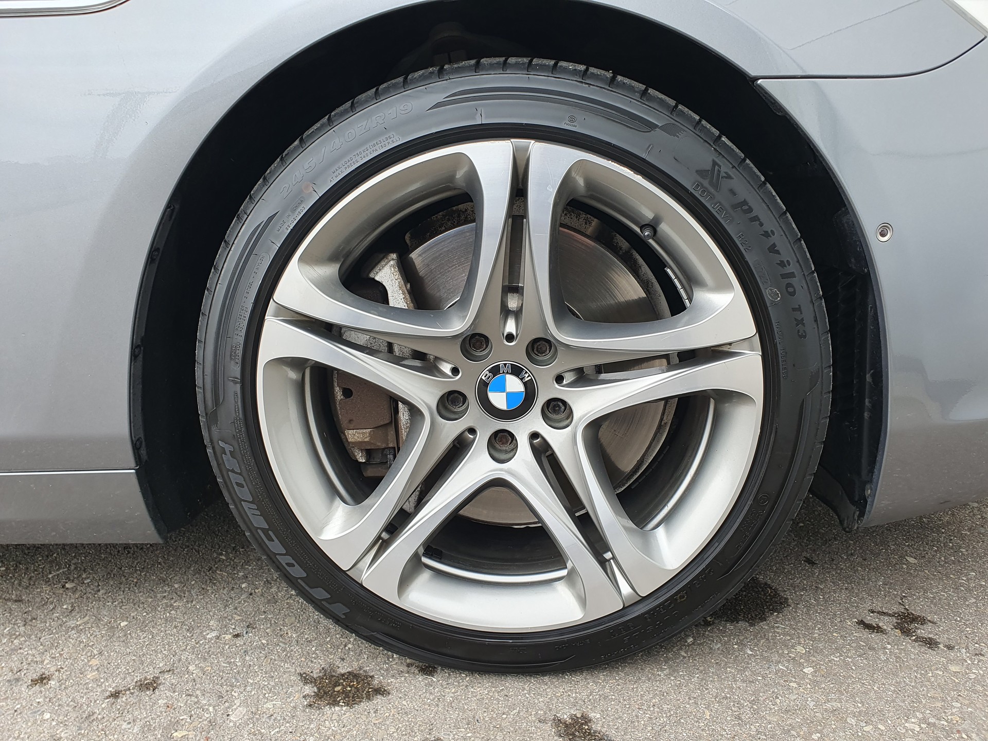 BMW 650i Cabrio-image-12