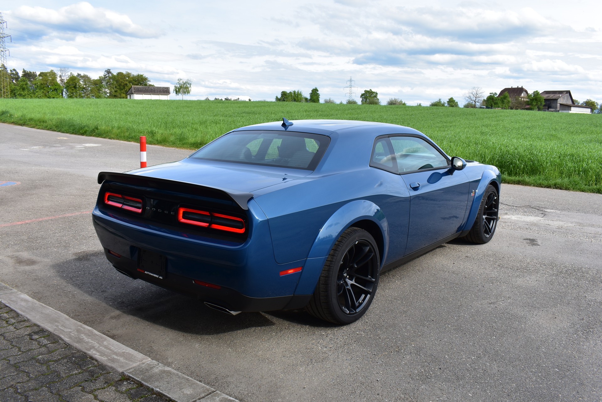 DODGE Challenger R/T Scat Pack 392 Widebody-image-3