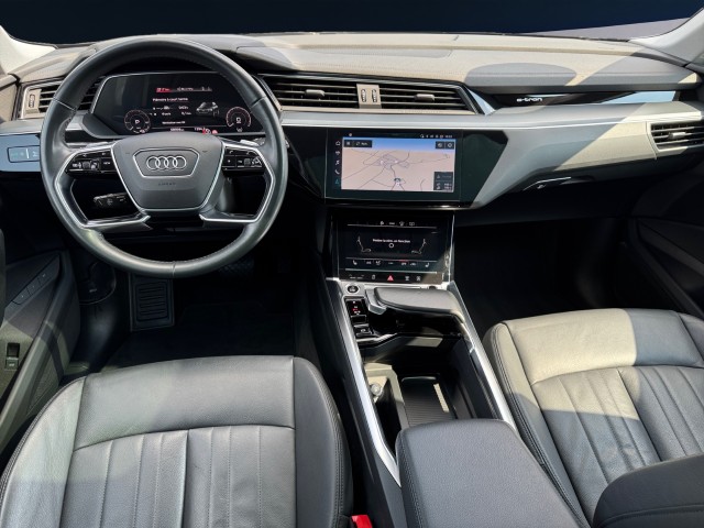 AUDI e-tron 50 Advanced quattro-image-11