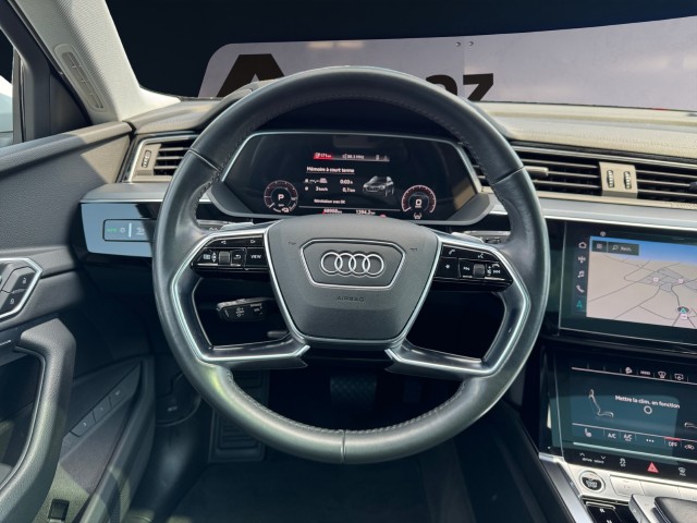 AUDI e-tron 50 Advanced quattro-image-12