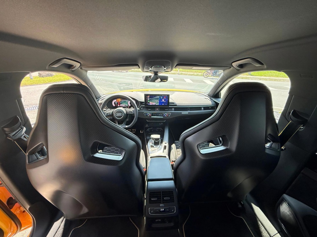 AUDI RS4 Avant 25 year edition quattro tiptronic-image-9