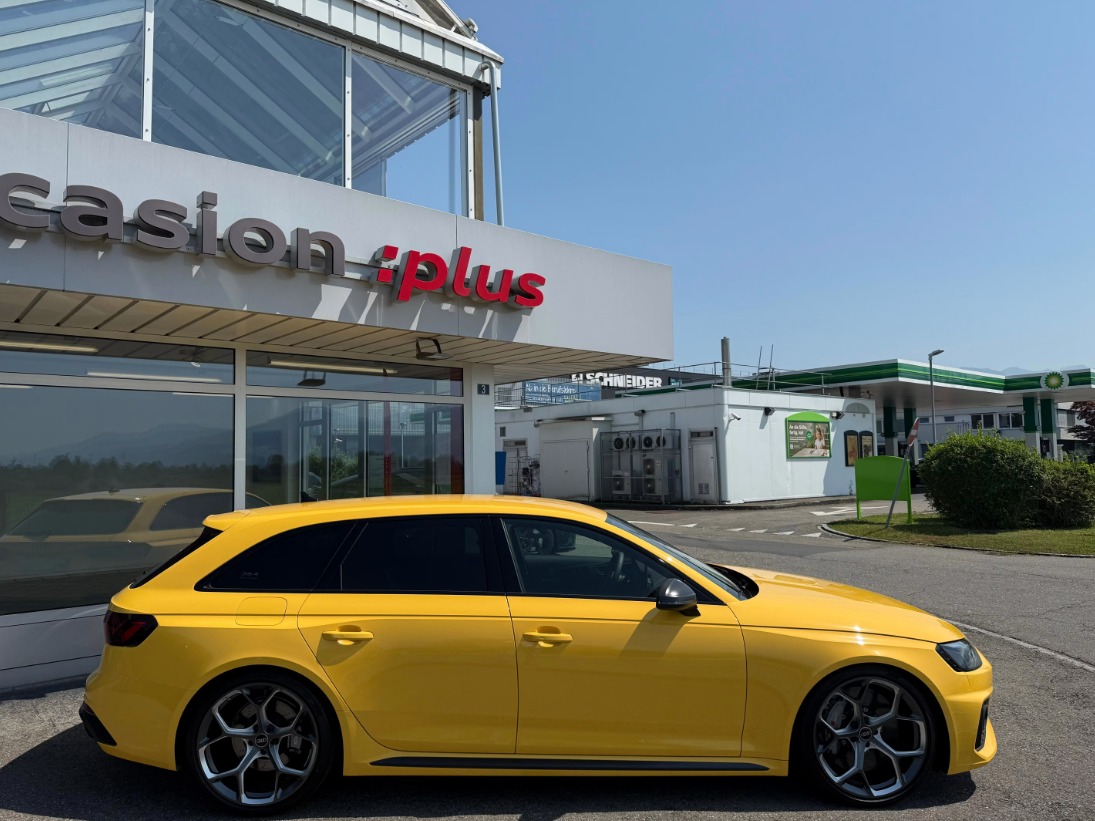 AUDI RS4 Avant 25 year edition quattro tiptronic-image-2