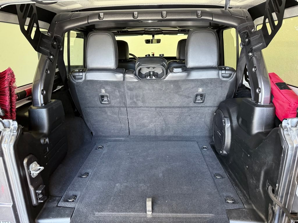 JEEP WRANGLER 2.2MJ Unlimited Sahara Automatic-image-23