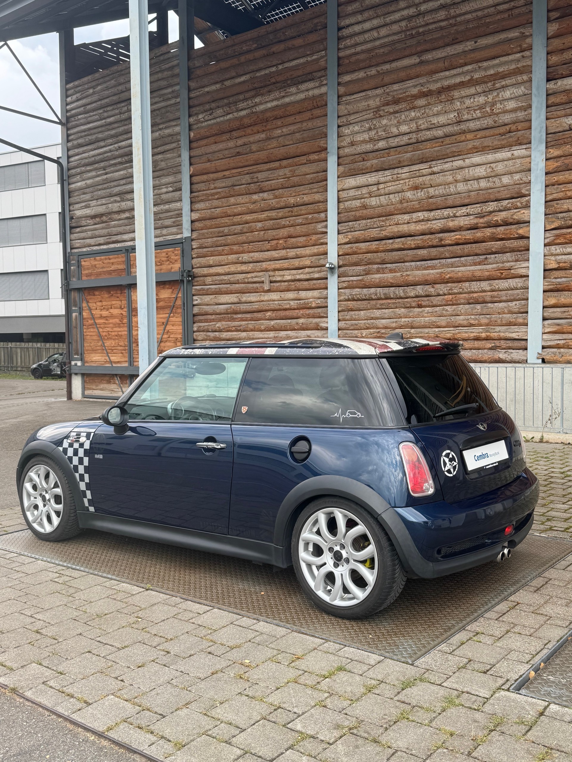 MINI Cooper S-image-7