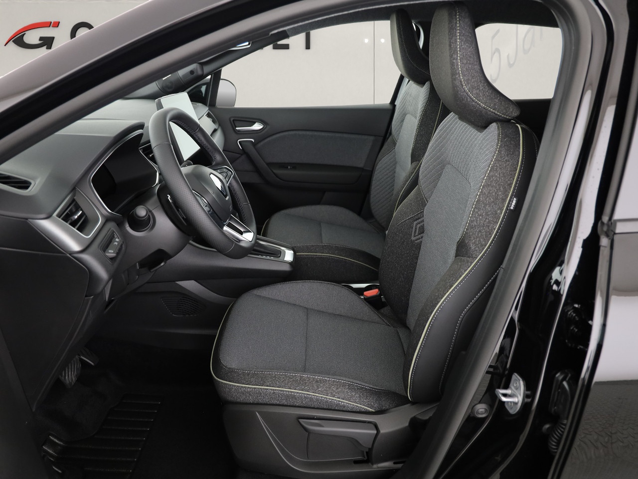 RENAULT Captur 1.3 TCe 160 techno EDC-image-5