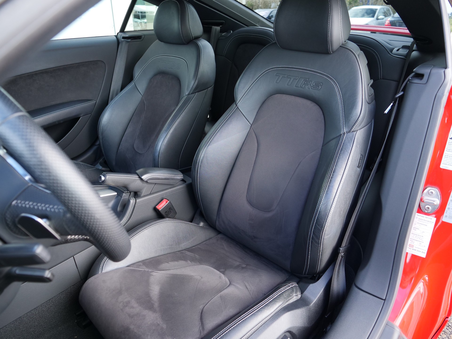 AUDI TT RS PLUS Coupé 2.5 TFSI Quattro S-tronic-image-7
