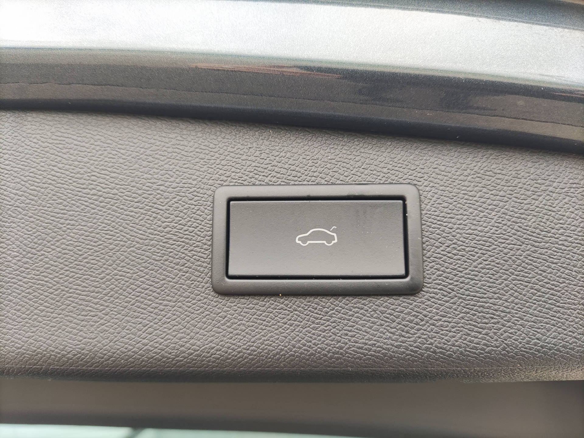 CUPRA Leon ST 1.5 eTSI DSG-image-12
