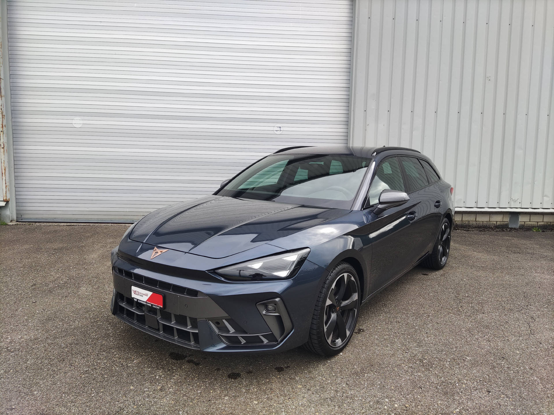 CUPRA Leon ST 1.5 eTSI DSG-image-2