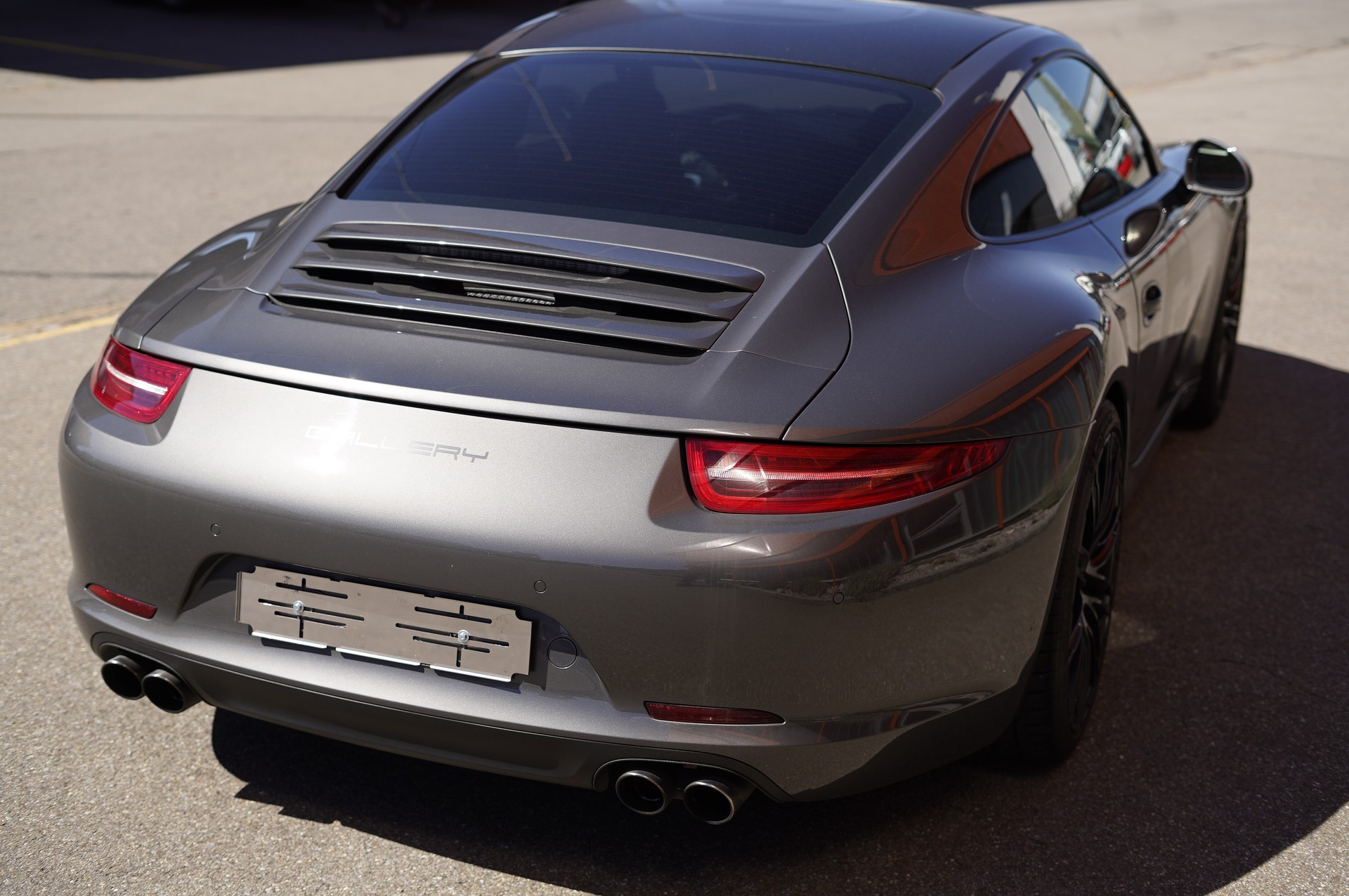 PORSCHE 911 Carrera-image-3