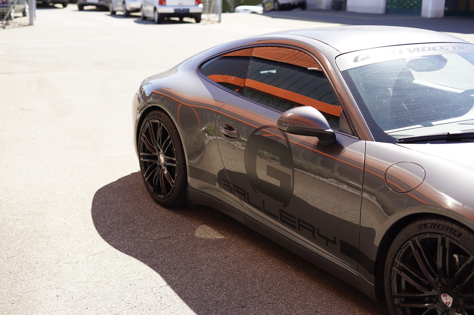 PORSCHE 911 Carrera-image-2