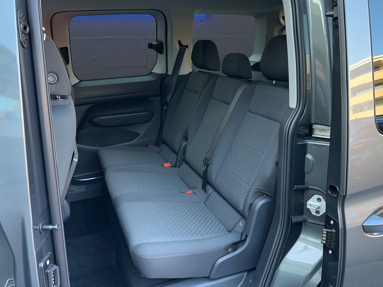 FORD TOURNEO Connect 2.0 EcoBlue 122 PS Titanium AUTOMAT-image-10