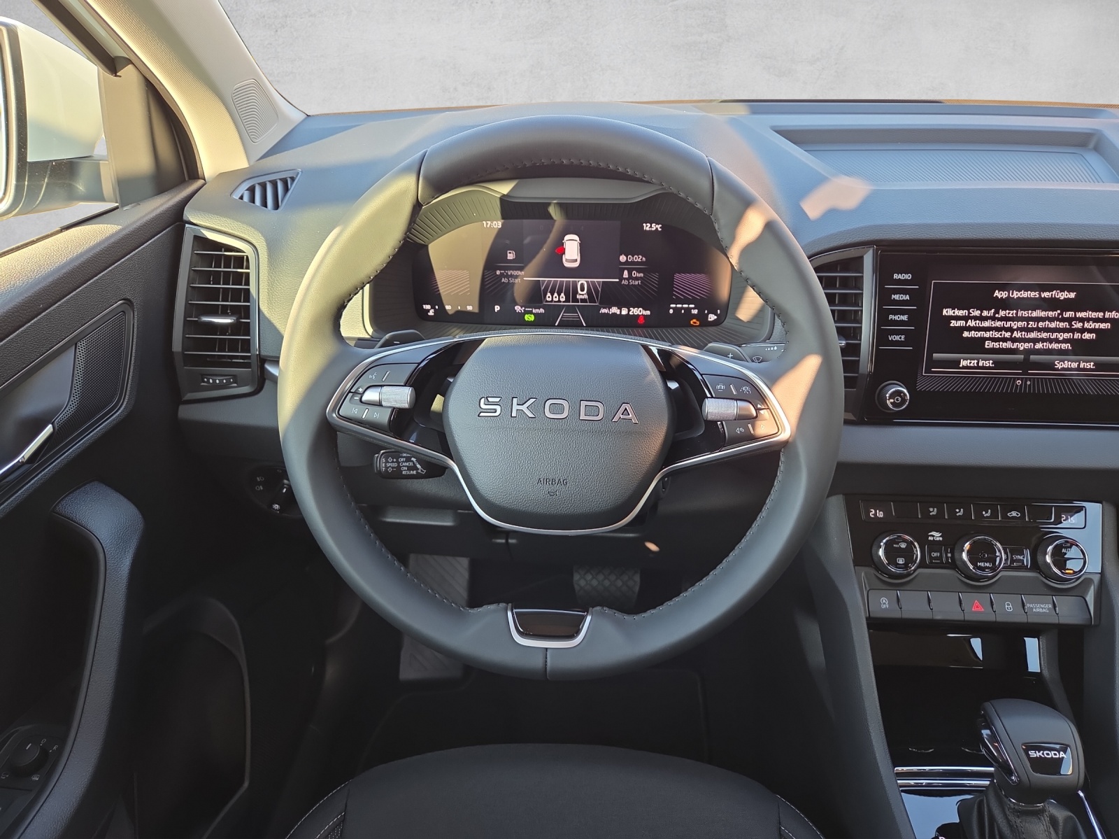 SKODA Karoq 1.5 TSI Selection DSG-image-7