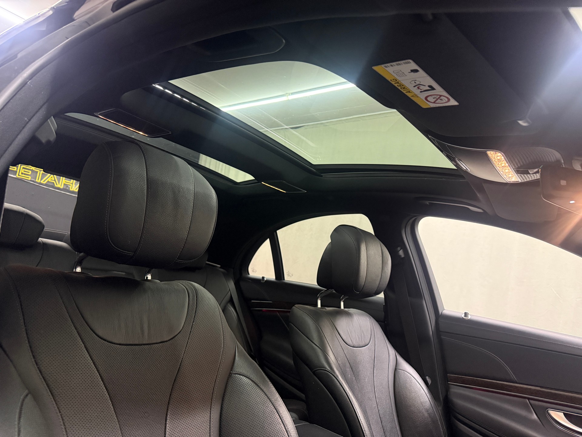 MERCEDES-BENZ S 560 4Matic AMG-Line 9G-Tronic-image-11