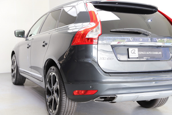 VOLVO XC60 T6 AWD Summum-showroom-element-3