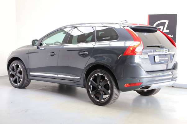 VOLVO XC60 T6 AWD Summum-showroom-element-2