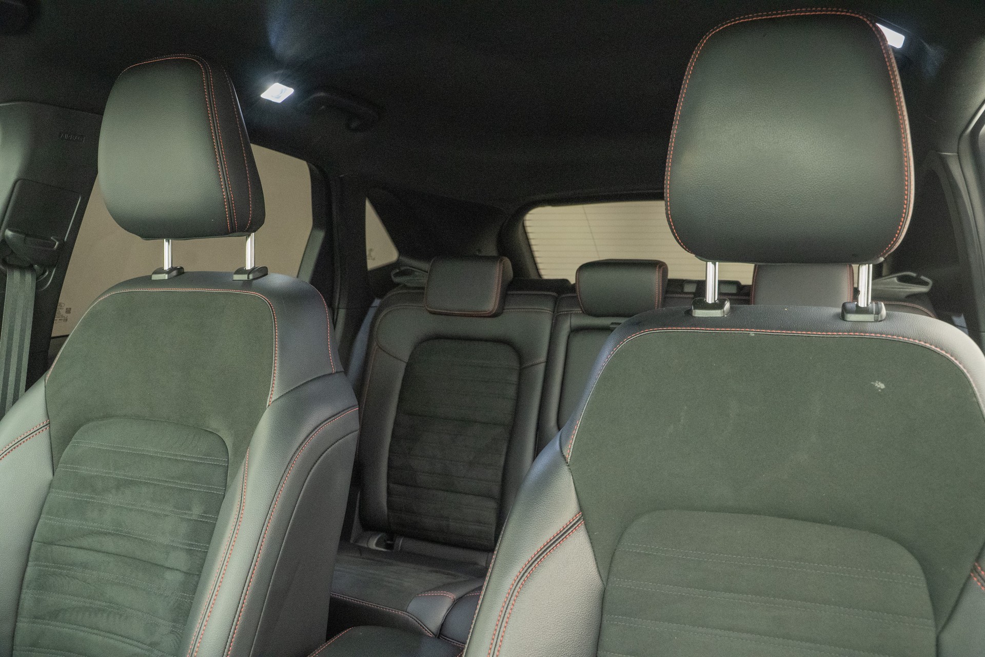 FORD Kuga 2.5 Plug-in Hybrid ST-Line X-image-9