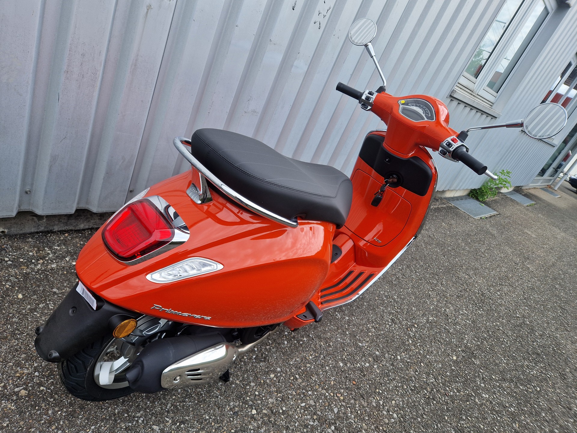 PIAGGIO Vespa 125 Primavera ABS-showroom-element-3