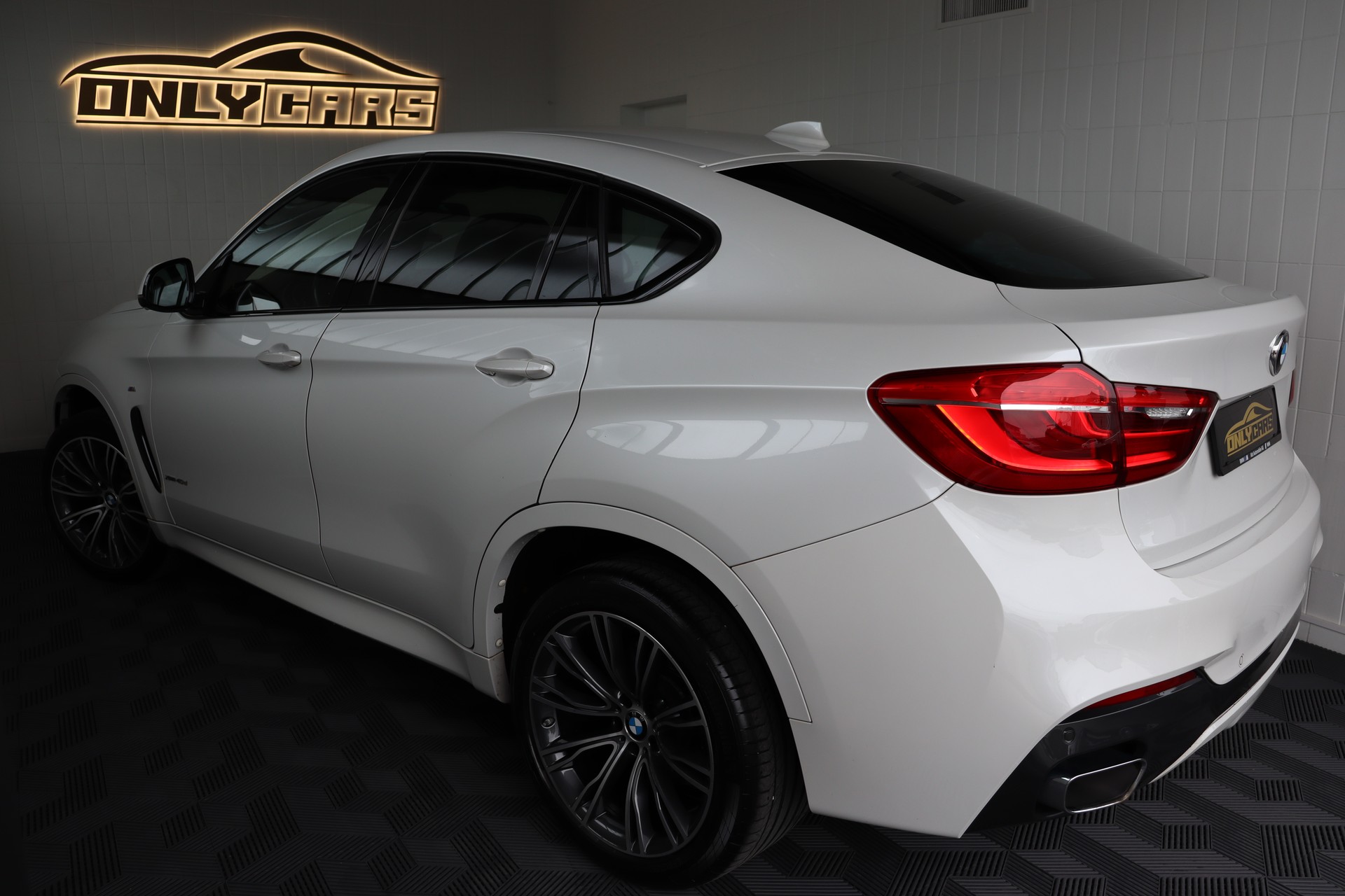 BMW X6 XDRIVE 40D STEPTRONIC **FAHRASSISTENZ-PAKET ** HARMAN/KARDON SOUNDSYSTEM ** CH-FAHRZEUG **-image-7