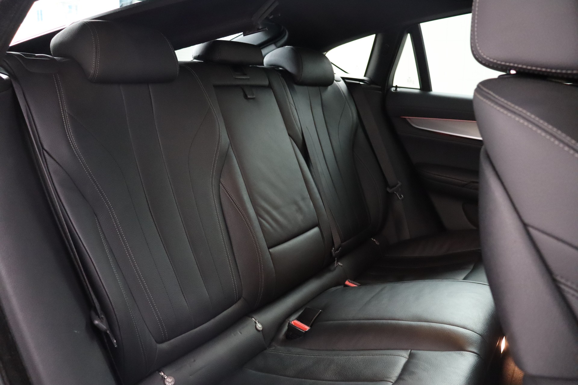 BMW X6 XDRIVE 40D STEPTRONIC **FAHRASSISTENZ-PAKET ** HARMAN/KARDON SOUNDSYSTEM ** CH-FAHRZEUG **-image-13
