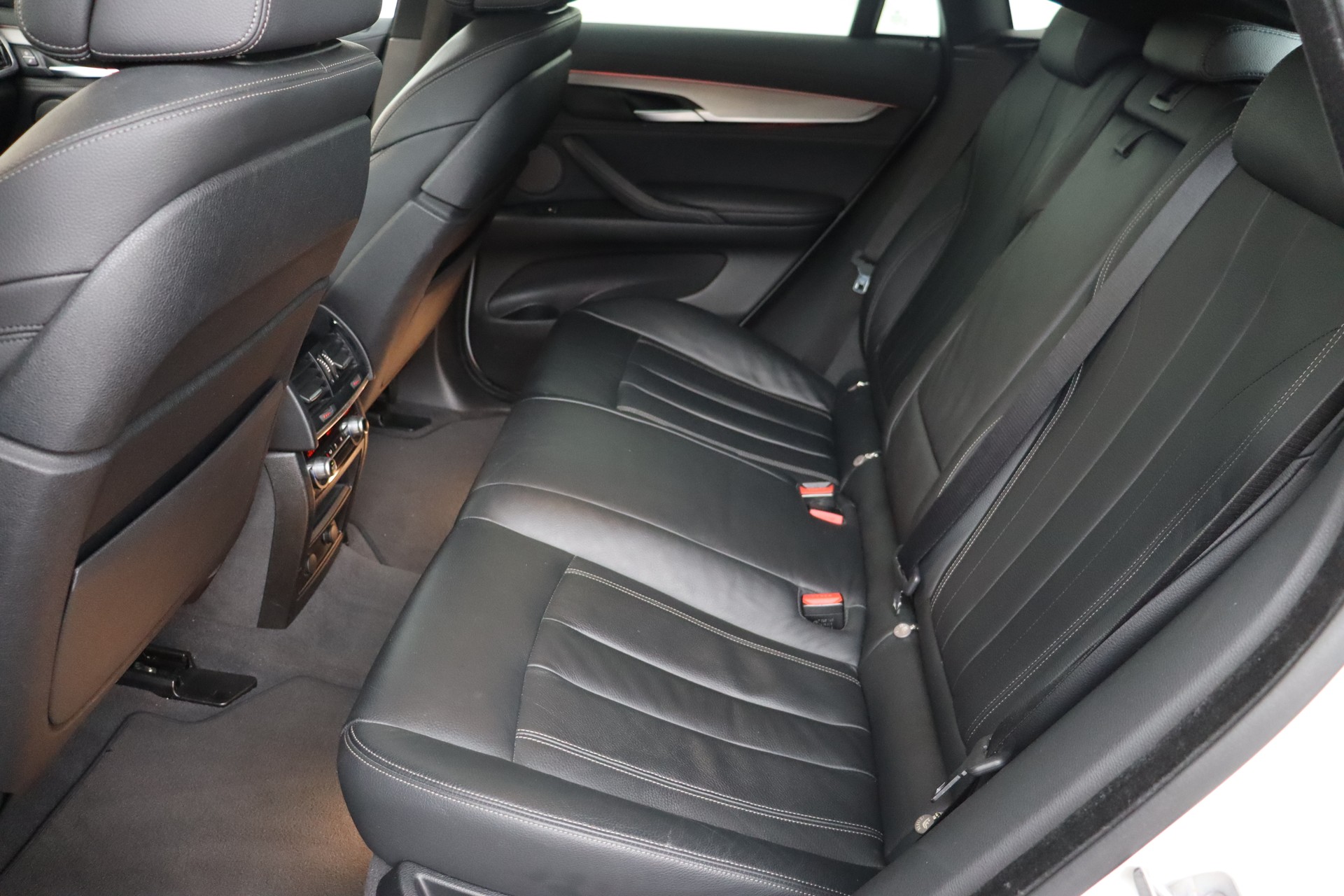 BMW X6 XDRIVE 40D STEPTRONIC **FAHRASSISTENZ-PAKET ** HARMAN/KARDON SOUNDSYSTEM ** CH-FAHRZEUG **-image-12