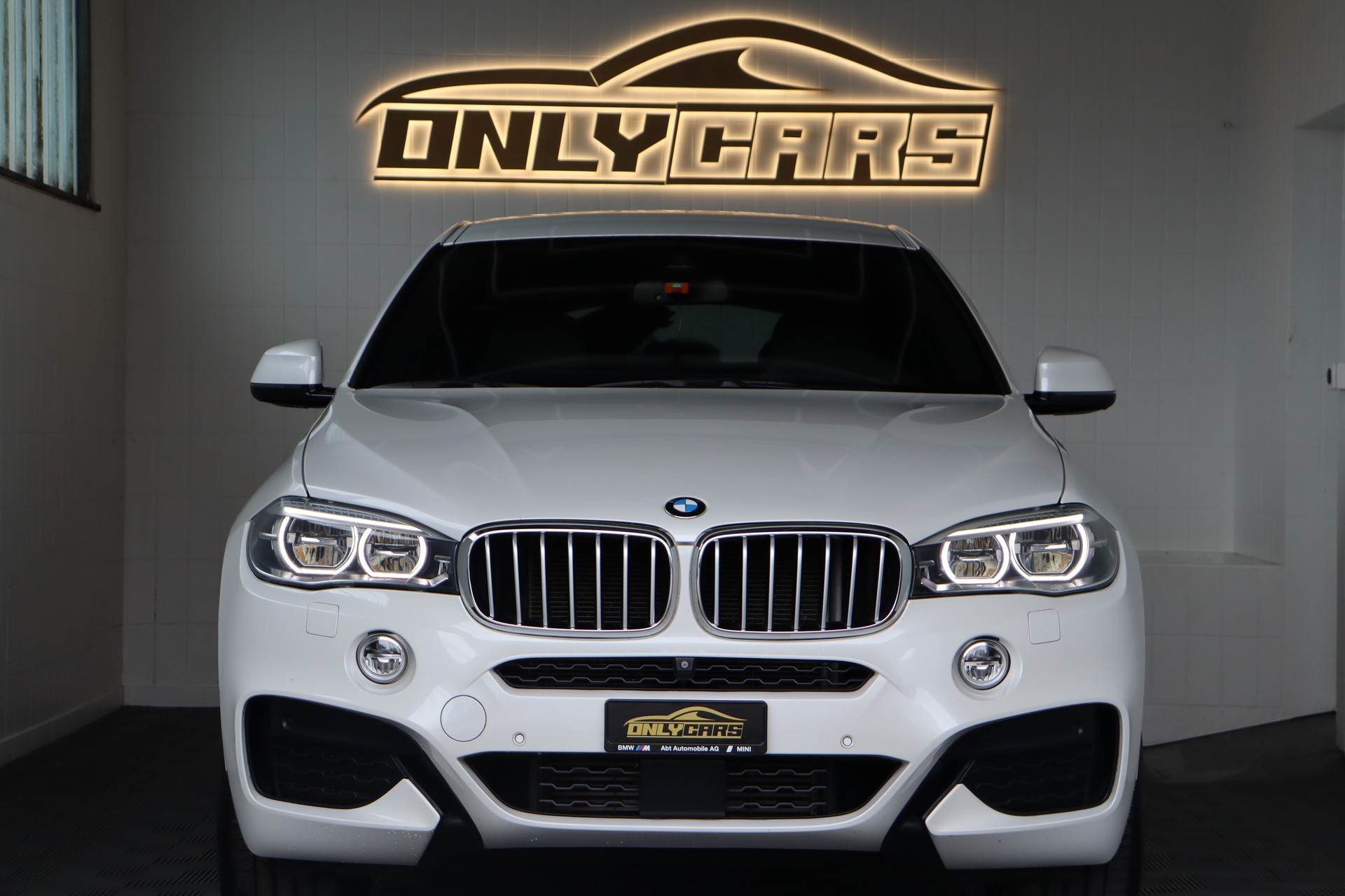 BMW X6 XDRIVE 40D STEPTRONIC **FAHRASSISTENZ-PAKET ** HARMAN/KARDON SOUNDSYSTEM ** CH-FAHRZEUG **-image-1