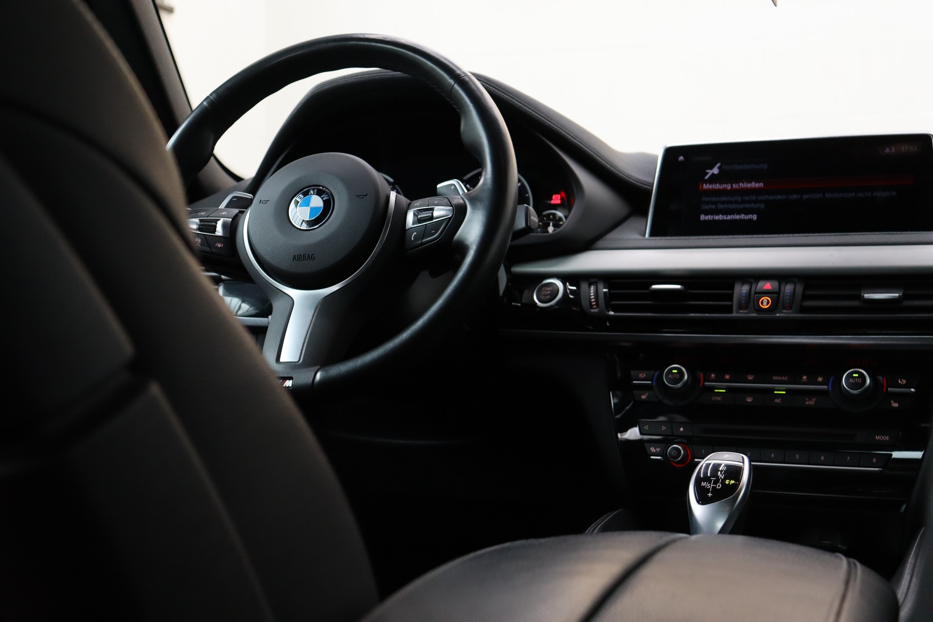 BMW X6 XDRIVE 40D STEPTRONIC **FAHRASSISTENZ-PAKET ** HARMAN/KARDON SOUNDSYSTEM ** CH-FAHRZEUG **-image-25