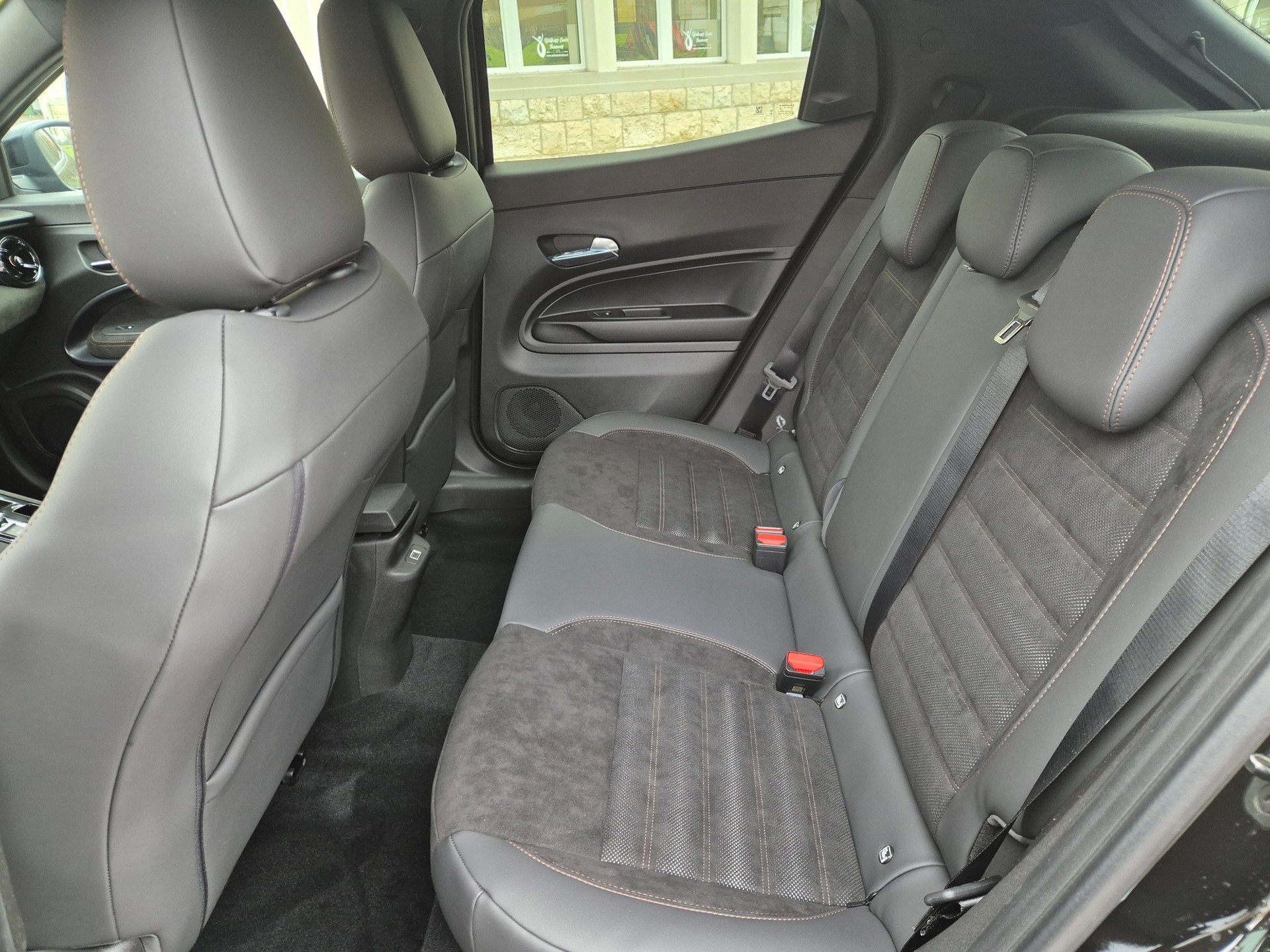 ALFA ROMEO Junior 1.2 48V Intensa Q4-image-11