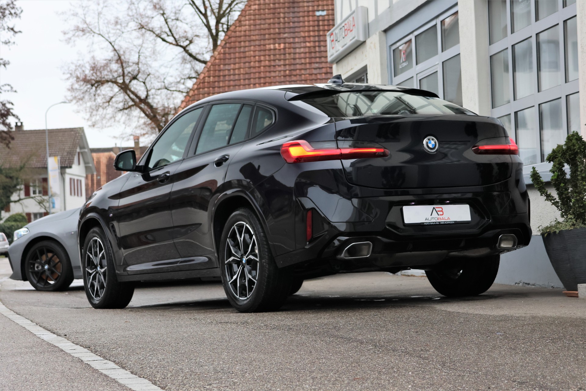 BMW X4 xDrive 48V 20d M Sport Steptronic (CH)-image-2