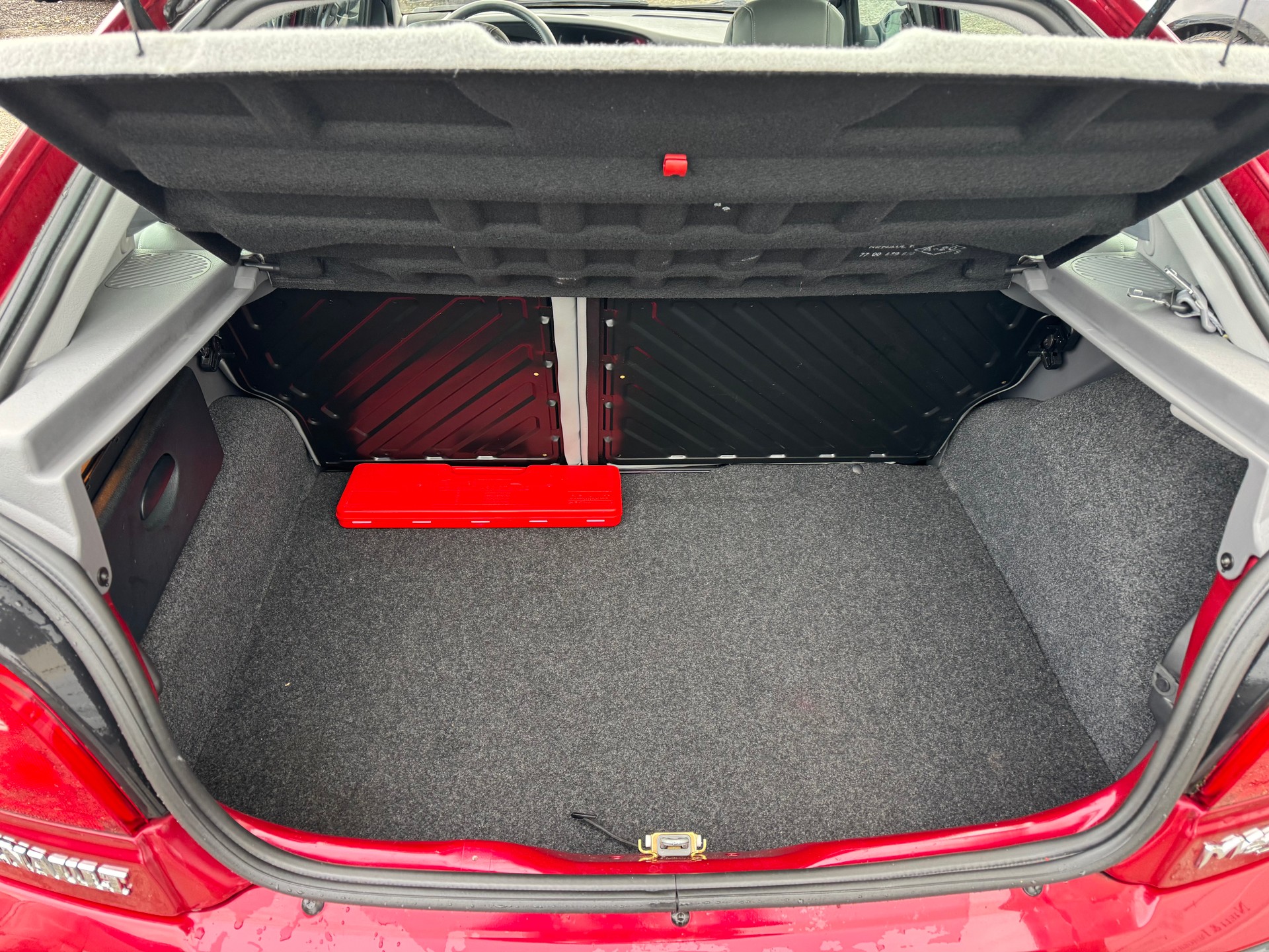 RENAULT Mégane 1.6 16V RT-image-5