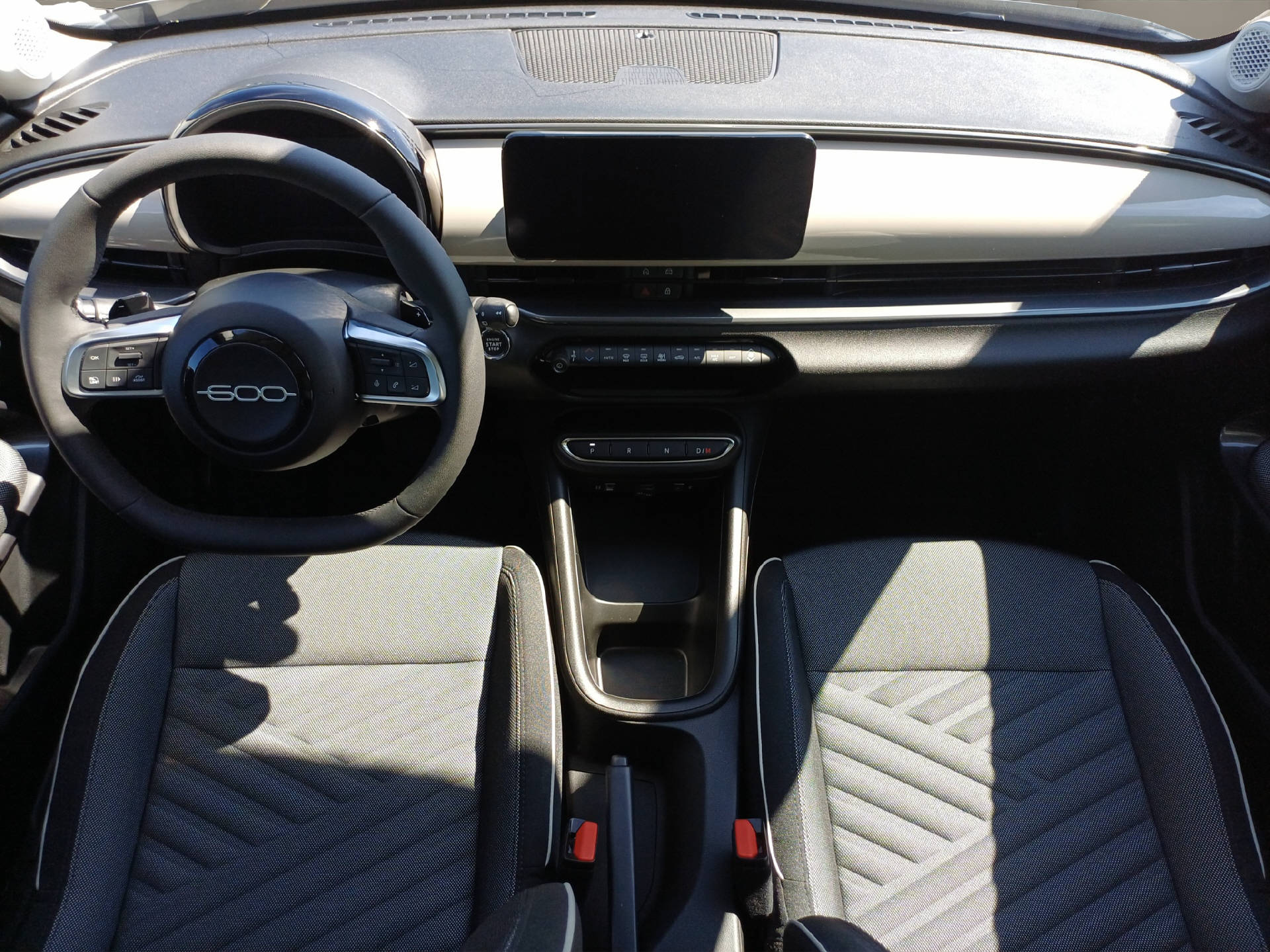 FIAT 600 1.2 Hybrid 136 Cult-image-9