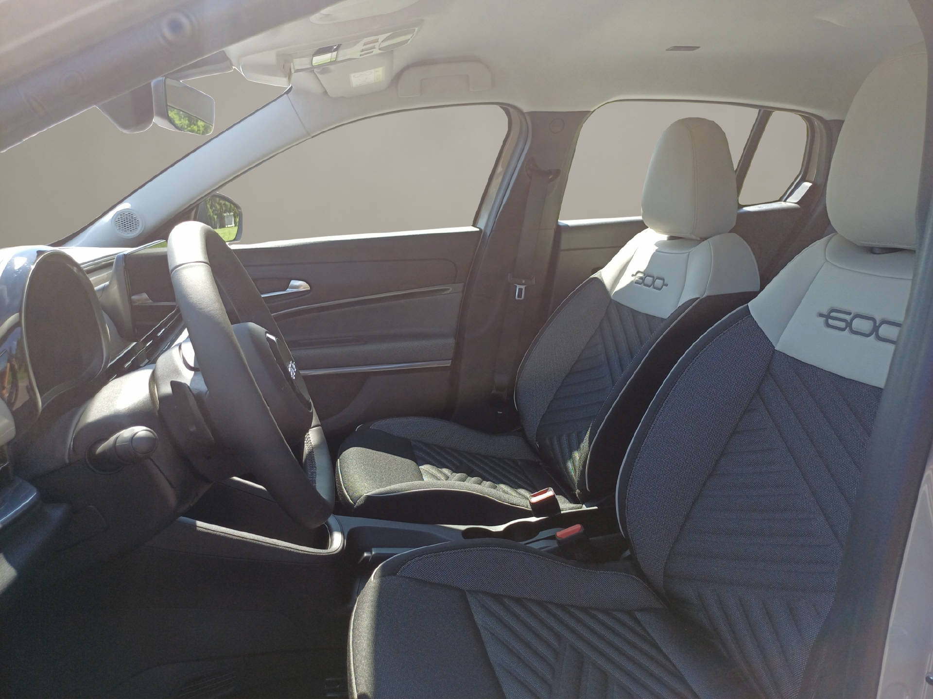 FIAT 600 1.2 Hybrid 136 Cult-image-6