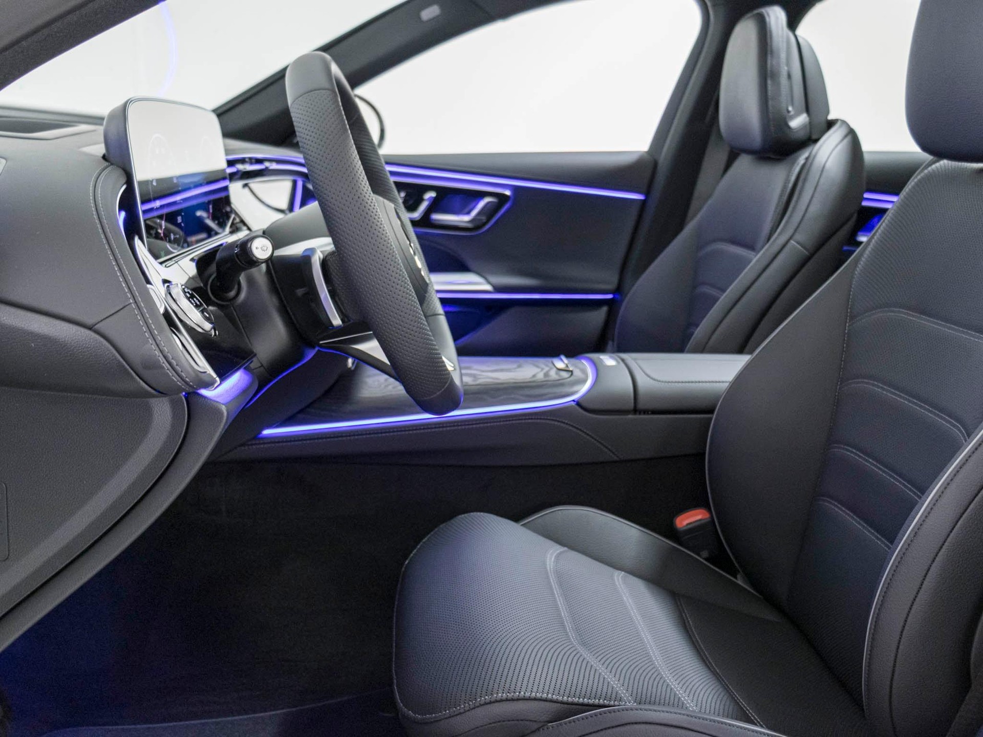 MERCEDES-BENZ E 220 d 4MATIC-image-7